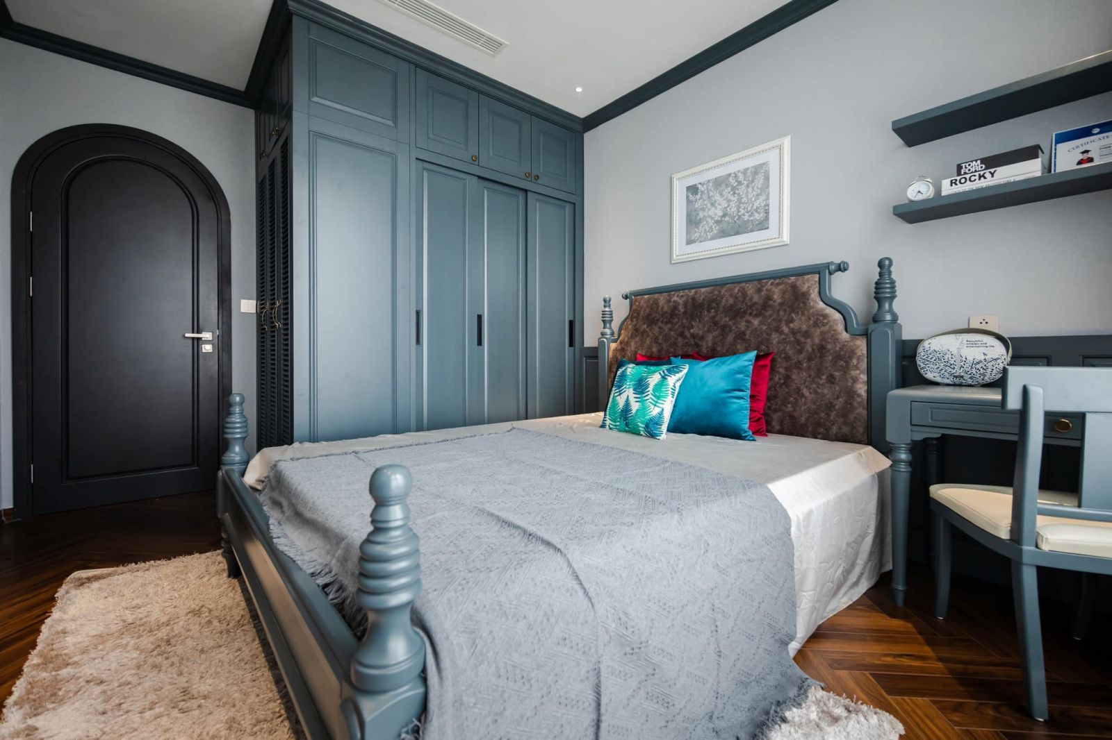 Phòng ngủ phụ với tone màu xanh lá nhẹ nhàng