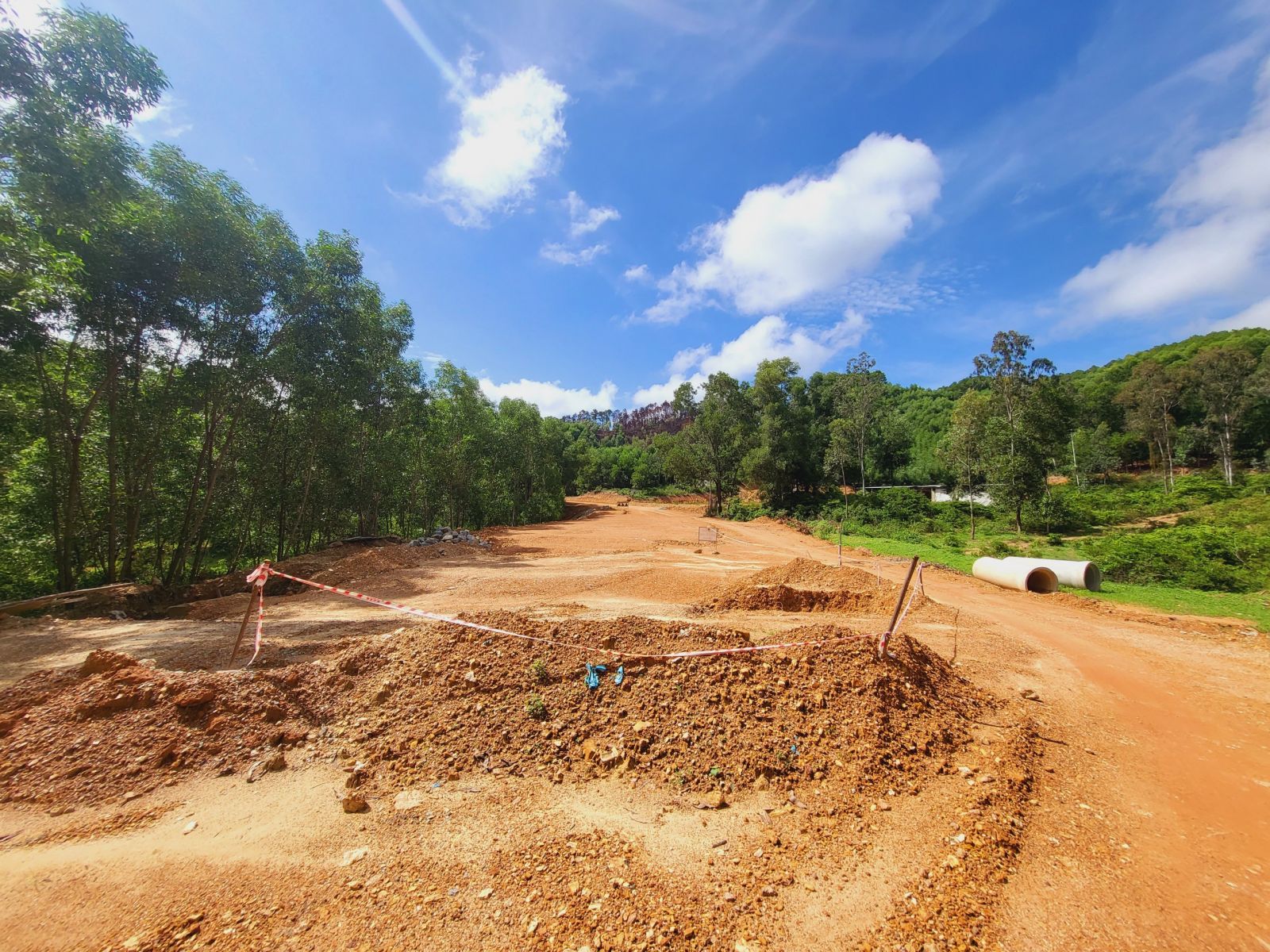 Thừa Thiên Huế: Dự án khu quần thể sân golf Huế “ì ạch”, hơn 15 năm vẫn chưa được cấp phép xây dựng- Ảnh 1.