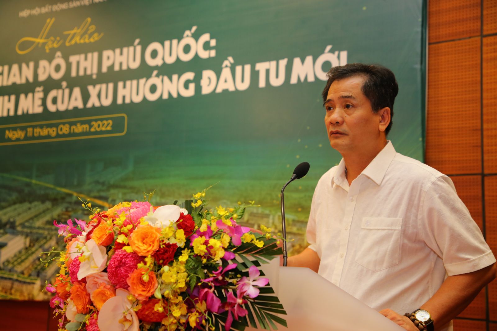 TS. Nguyễn Văn Đính, Phó Chủ tịch Hiệp hội Bất động sản Việt Nam, Chủ tịch Hội Môi giới Bất động sản Việt Nam.
