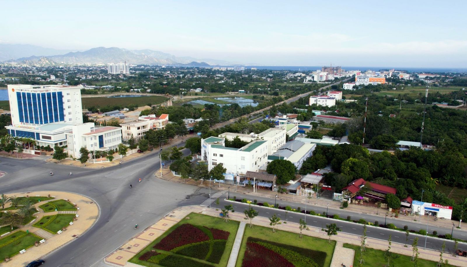 Lãnh đạo tỉnh Ninh Thuận đề xuất thay điện hạt nhân để triển khai điện khí LNG