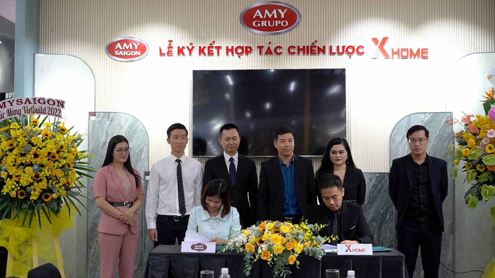 Đại diện Xhome Sài Gòn và Amy Sài Gòn ký kết hợp tác chiến lược
