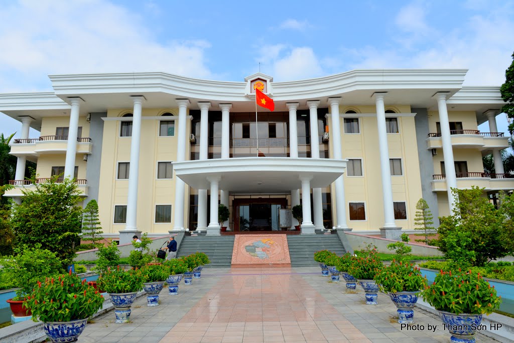 Chủ tịch UBND tỉnh Khánh Hòa bị kiện vì từ chối cung cấp thông tin liên quan dự án của Công ty Hoàn Cầu