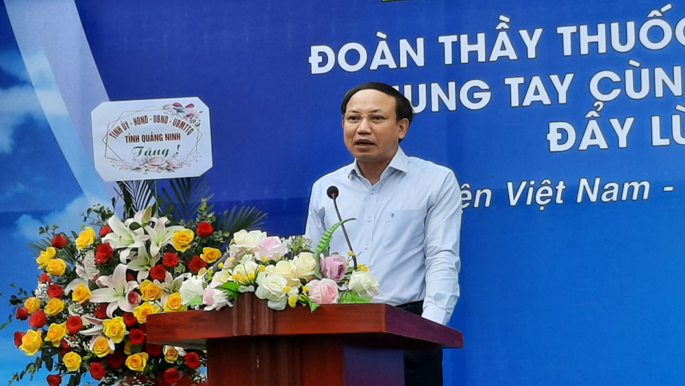 Ông Nguyễn Xuân Ký - Bí thư Tỉnh ủy Quảng Ninh phát biểu tại buổi lễ xuất quân.