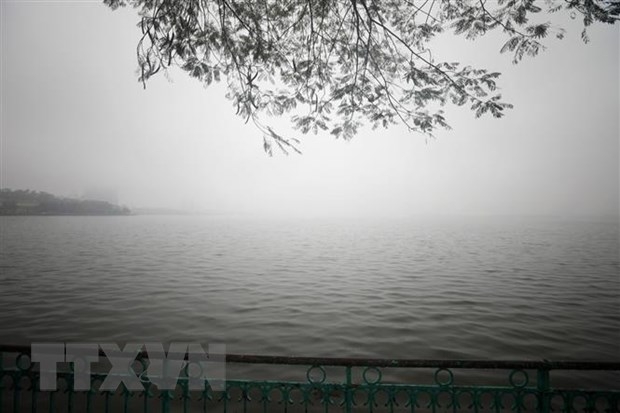 Hà Nội nỗ lực giảm thiểu ô nhiễm môi trường nước hồ Tây