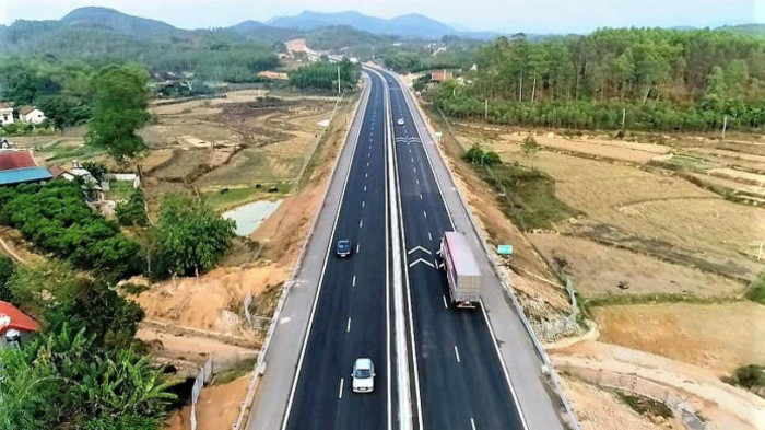 Hai dự án cao tốc Bắc - Nam thực hiện theo hình thức đầu tư công là Cao Bồ - Mai Sơn và Cam Lộ - La Sơn sẽ được thu phí theo hình thức tự động không dừng - Ảnh minh họa