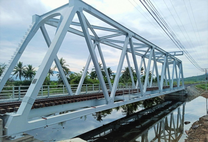 Các dự án đường sắt gói 7.000 tỷ do Ban QLDA đường sắt quản lý đã hoàn thành nhiều công trình xây lắp quan trọng, trong đó hoàn thành gần 50 công trình cầu