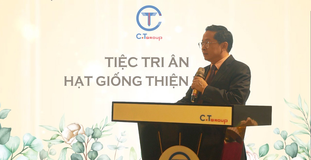 Phát biểu tại chương trình, ông Trần Kim Chung - Chủ tịch Tập đoàn C.T Group chia sẻ góc nhìn 3 chiều trong mối liên kết giữa 3 Nhà: Nhà trường, Nhà Phát triển nguồn Nhân lực và Nhà đầu tư vào con người. 