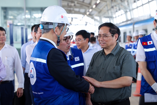 Thủ tướng giao các cơ quan, đơn vị cố gắng hoàn thành dự án Bến Thành - Suối Tiên vào dịp 2/9/2023. (Ảnh: VGP/Nhật Bắc)
