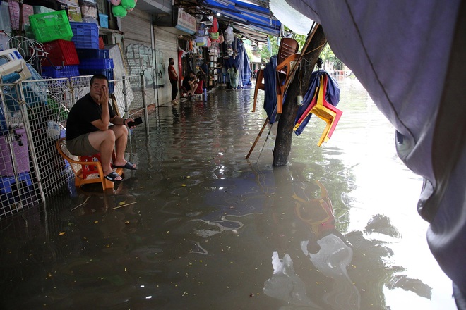 Mùa mưa Hà Nội dễ ngập lụt 