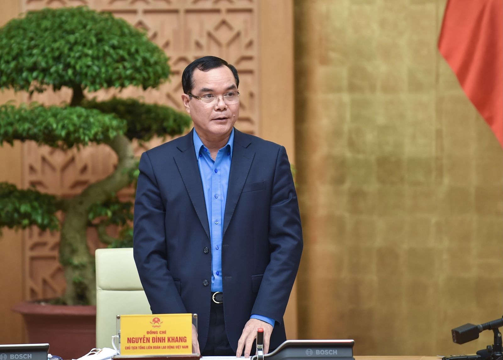 Chủ tịch Tổng Liên đoàn Lao động Việt Nam Nguyễn Đình Khang phát biểu tại Hội nghị 