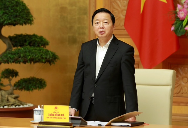 Phó Thủ tướng Trần Hồng Hà: Chỉ tiêu giải ngân vốn đầu tư công là nhiệm vụ chính trị, là tiêu chí đánh giá năng lực, kỷ luật, kỷ cương, trách nhiệm của các bộ, ngành, địa phương. (Ảnh: VGP/Minh Khôi)