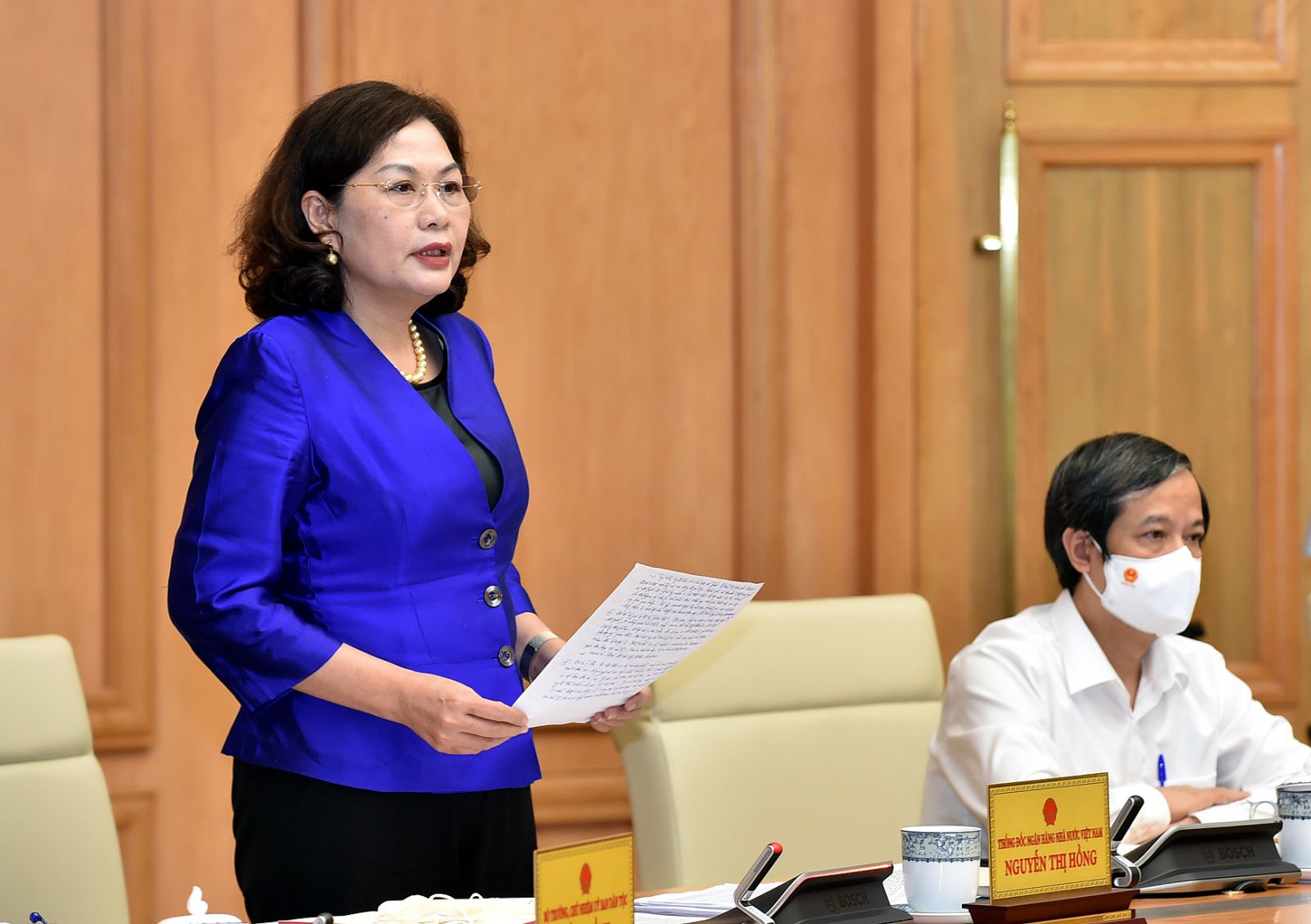 Thống đốc NHNN Nguyễn Thị Hồng phát biểu tại Phiên họp