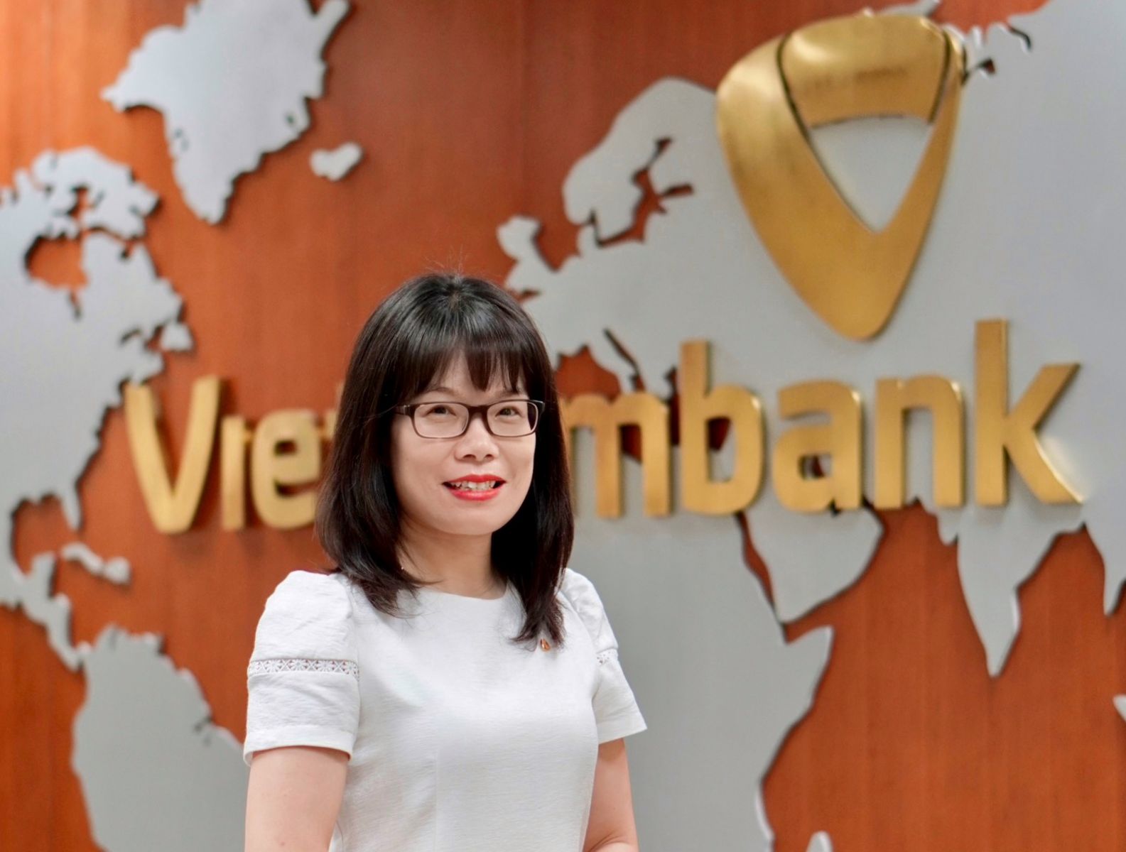 Bà Đoàn Hồng Nhung - Phó Giám đốc Khối bán lẻ Vietcombank.