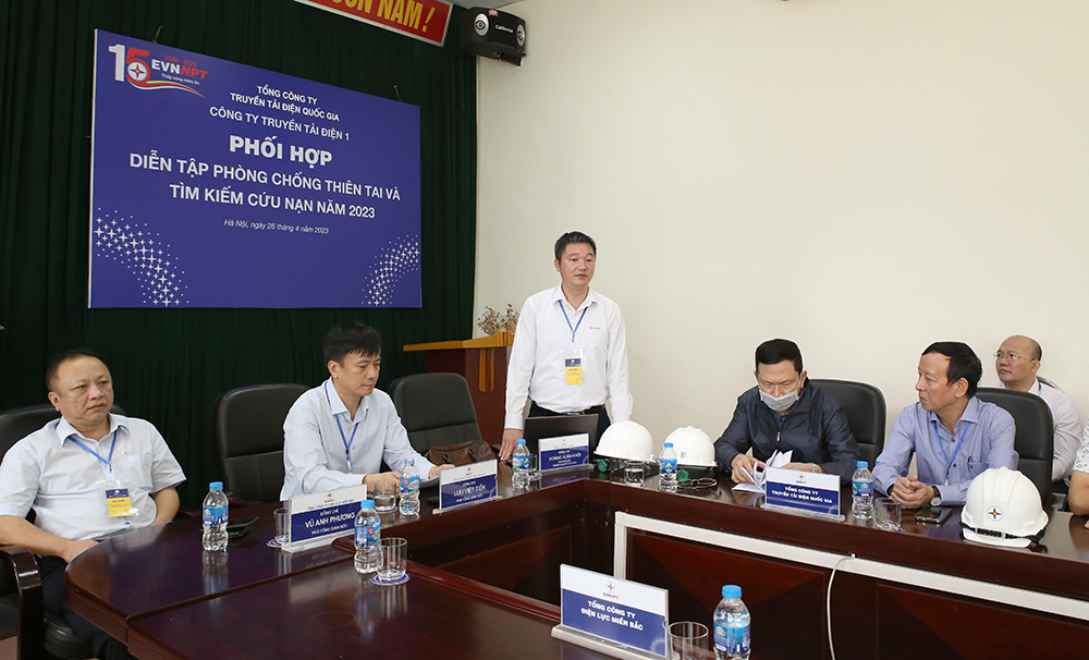 Chỉ huy trưởng buổi diễn tập Hoàng Xuân Khôi – Phó Giám đốc PTC1 phát biểu tại buổi rút kinh nghiệm buổi diễn tập.