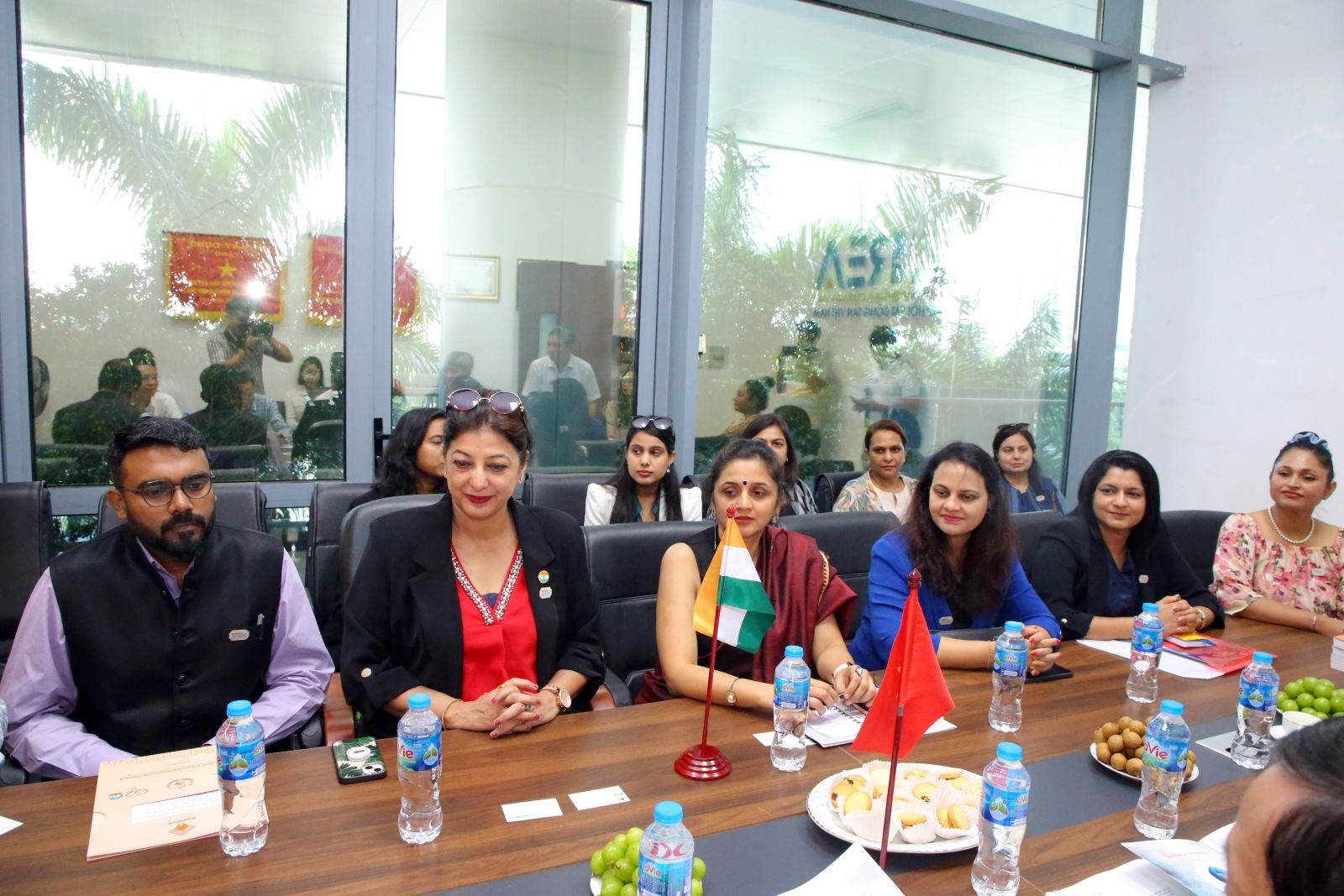 Lãnh đạo VNREA tiếp Đoàn nữ cán bộ và doanh nhân từ Hội đồng Phát triển Bất động sản Quốc Gia Ấn Độ (NAREDCO)- Ảnh 8.