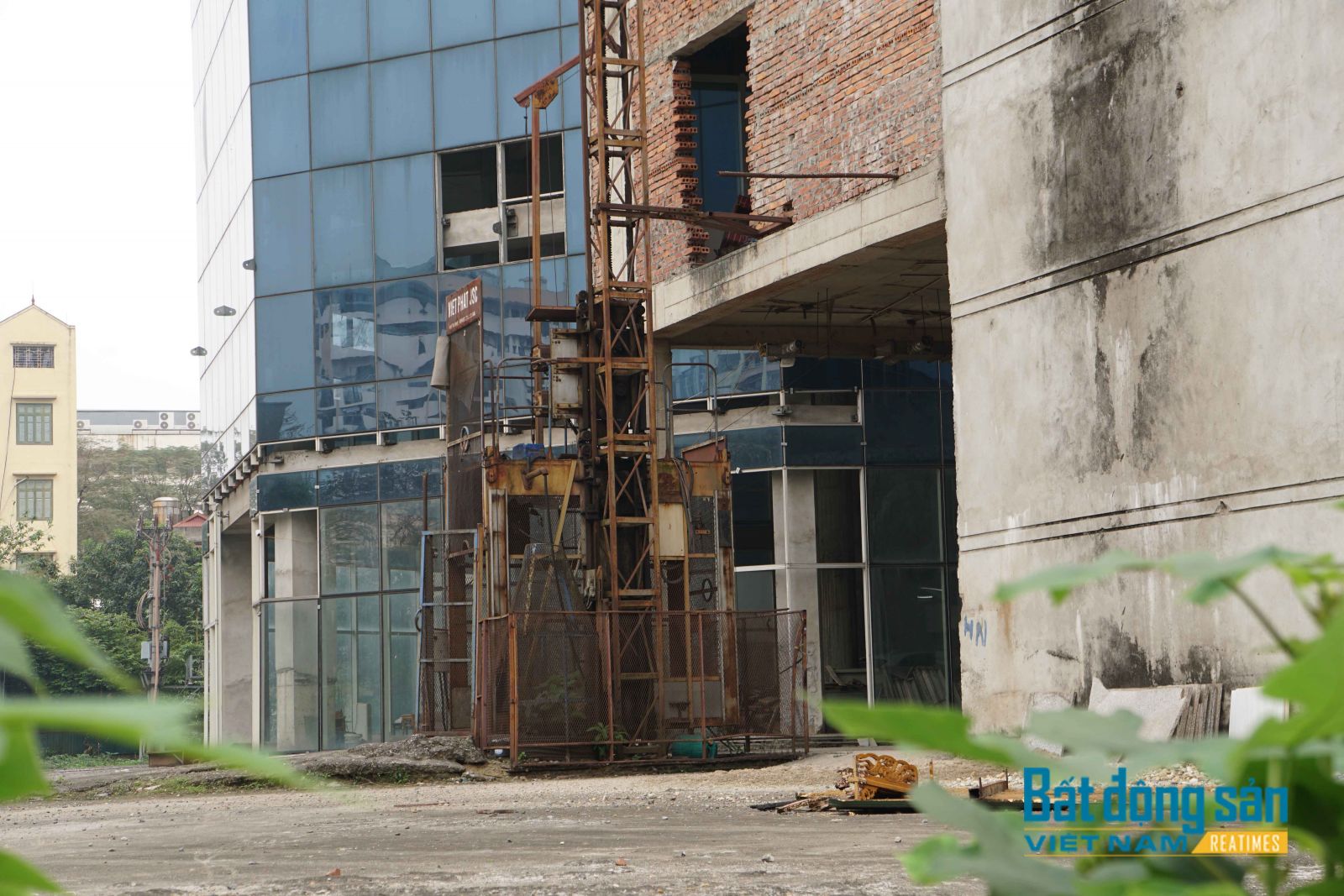 Reatimes, Tùng Dương, dự án bệnh viện trăm tỷ bỏ hoang, bệnh viện hà Nội, bệnh viện để hoang