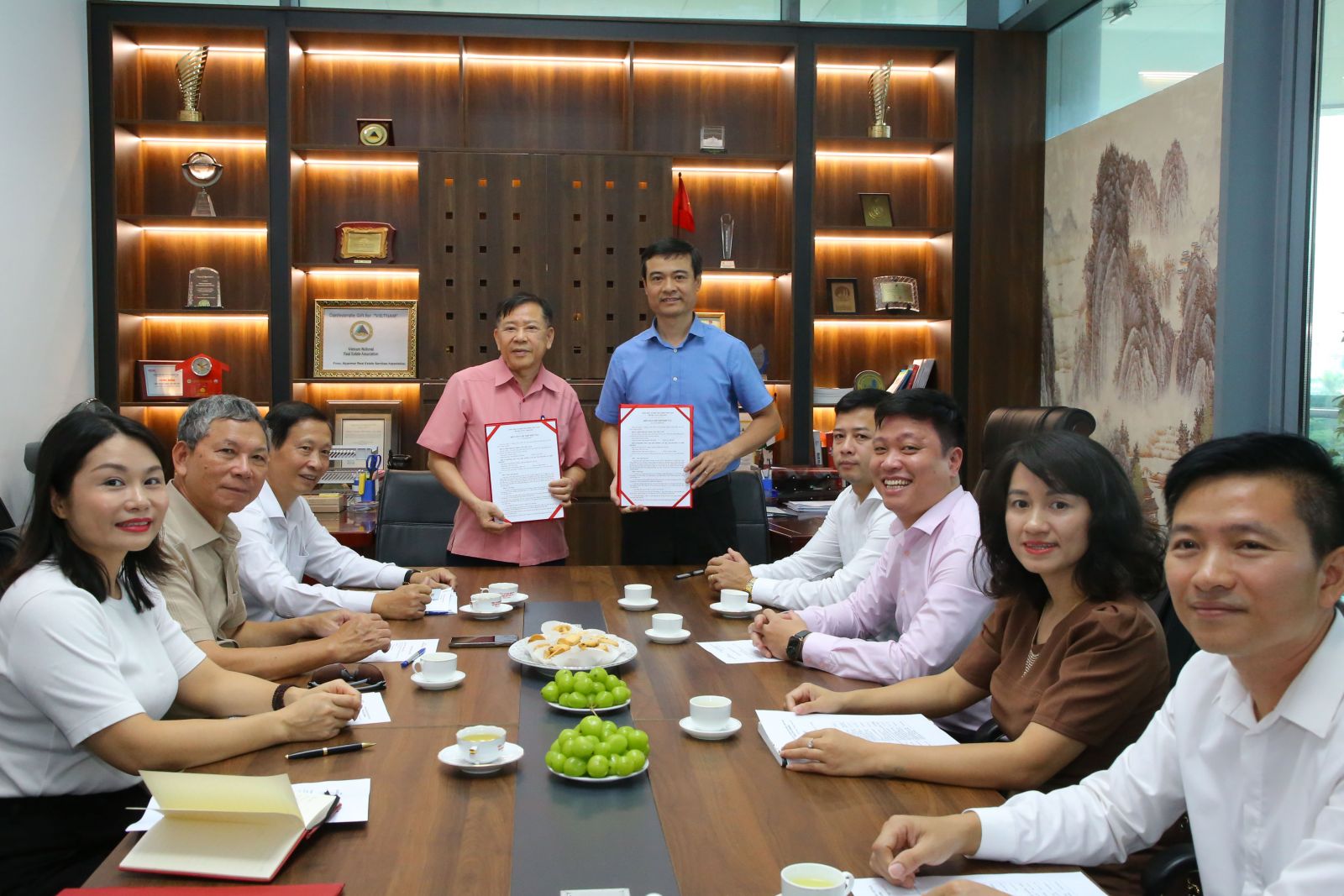 VNREA ký kết biên bản ghi nhớ hợp tác với Trường Đào tạo, bồi dưỡng cán bộ Tài nguyên và Môi trường- Ảnh 10.
