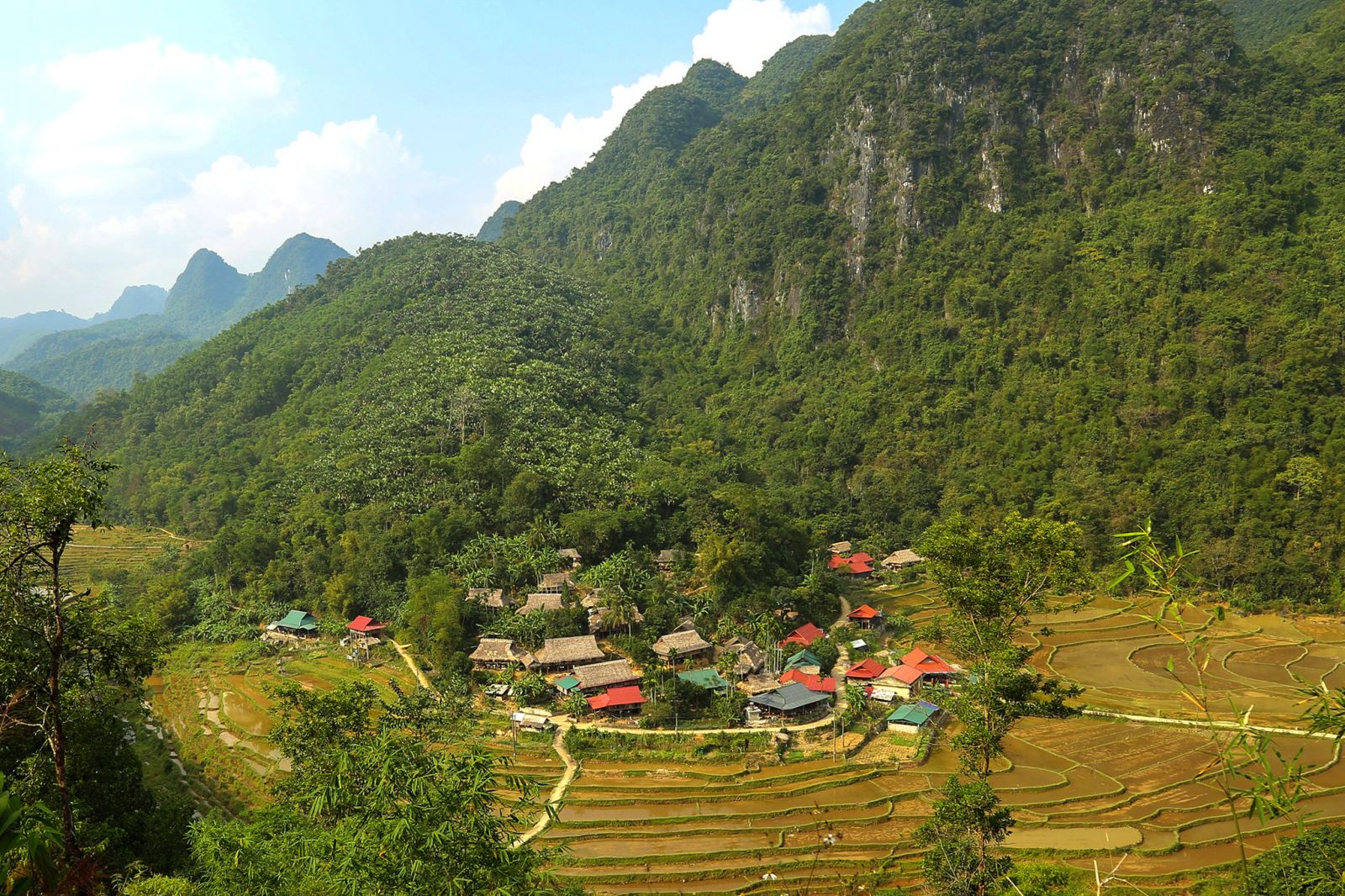  Pù Luông, bản Đôn Pù Luông, người Thái ở Pù Luông, khu bảo tồn thiên nhiên Pù Luông, 