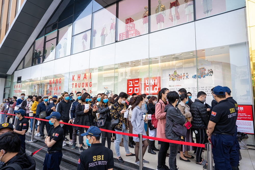 Thương hiệu thời trang Nhật Bản Uniqlo liên tục khai trương cửa hàng mới, đều nằm trong các TTTM