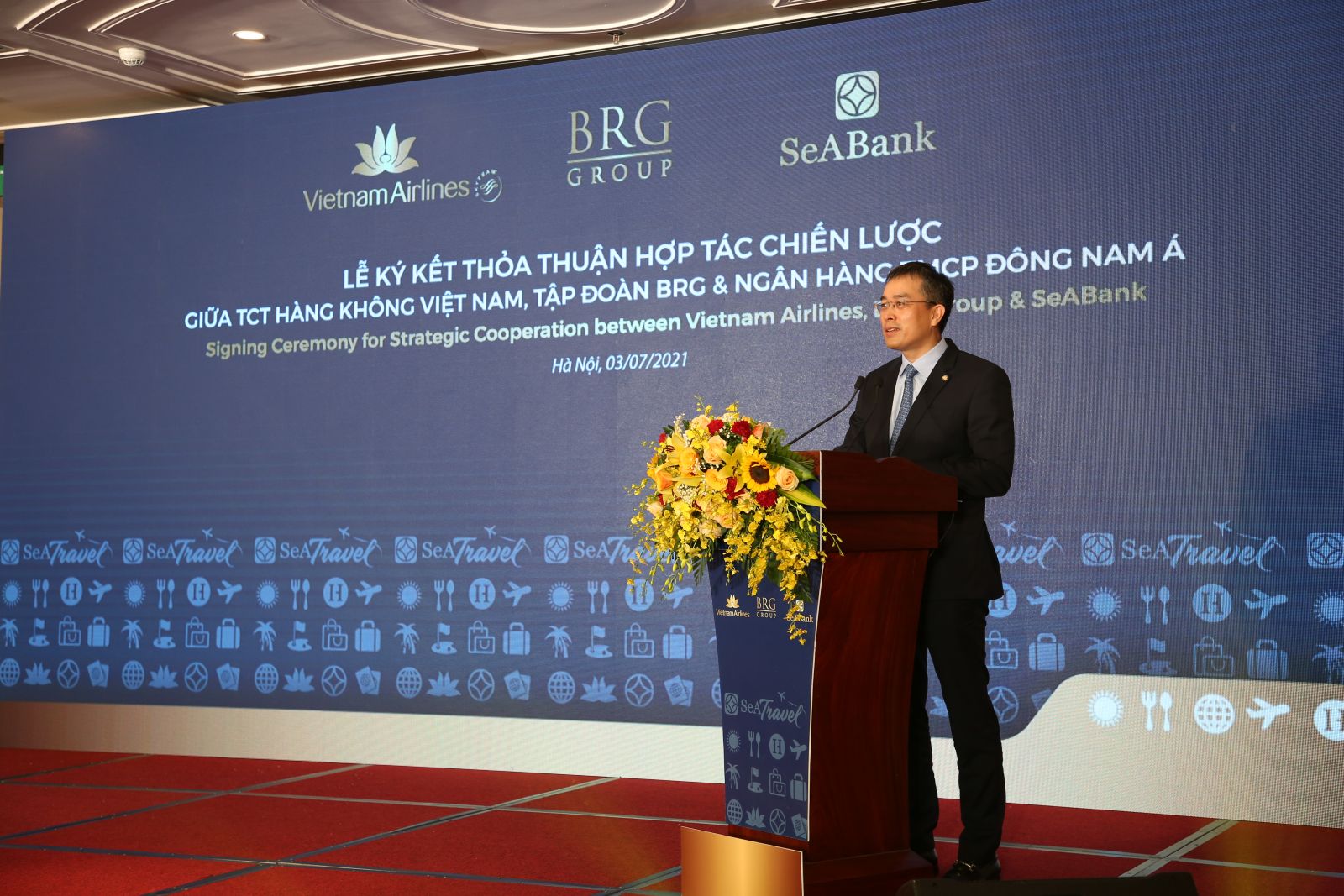 Ông Đặng Ngọc Hoà, Chủ tịch HĐQT, Tổng công ty Hàng không Việt Nam, phát biểu tại lễ ký