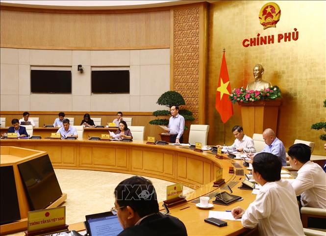 Phó Thủ tướng Trần Lưu Quang chủ trì họp đôn đốc giải ngân vốn đầu tư công. 