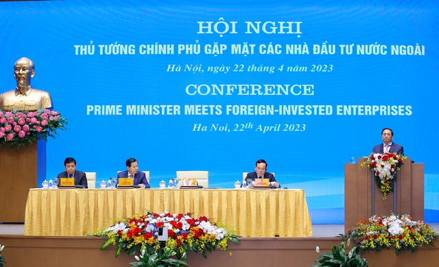 Thủ tướng khẳng định Việt Nam cam kết tạo lập môi trường kinh doanh tốt nhất hướng đến các chuẩn mực của OECD - Ảnh: VGP/Nhật Bắc