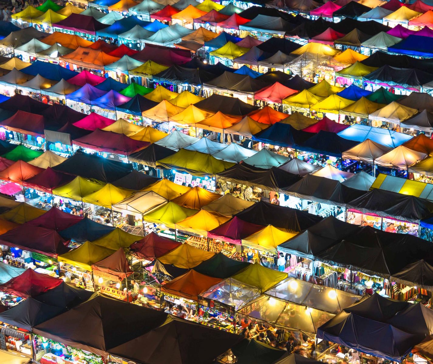 Chợ đêm Ratchada tại Bangkok được quy hoạch bài bản, thu hút khách du lịch