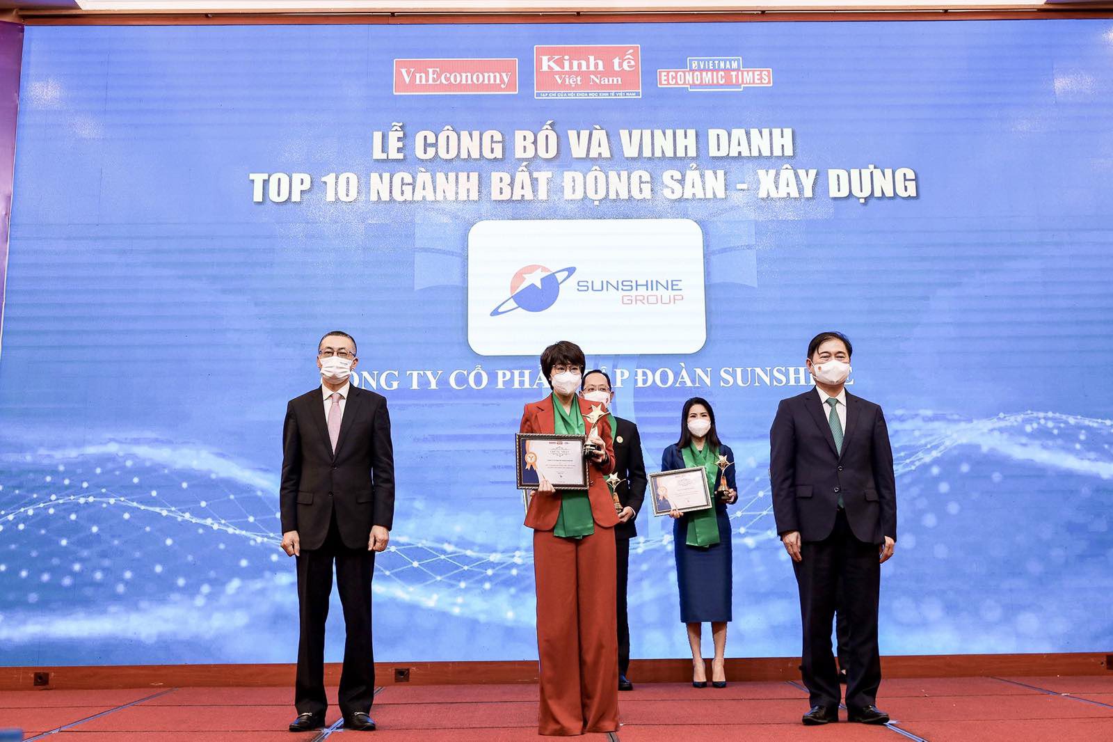 Sunshine Group được vinh danh trong TOP 10 Thương hiệu mạnh Việt Nam ngành Bất động sản - Xây dựng