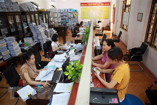 Hỗ trợ khai báo, nộp hồ sơ thuế tại bộ phận một cửa tại Chi cục Thuế khu vực Phổ Yên - Phú Bình.