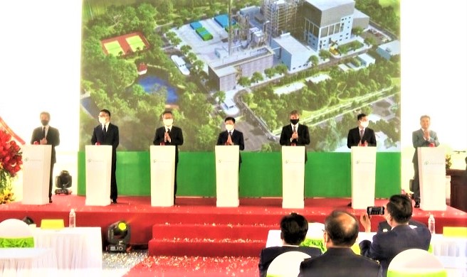 Lãnh đạo tỉnh Bắc Ninh, Đại sứ Đặc mệnh toàn quyền Nhật Bản tại Việt Nam, đại diện Công ty TNHH Năng lượng xanh T&J khởi động nhà máy.