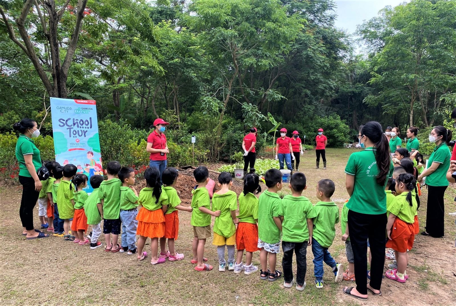 Hoạt động “School tour” đến thăm vườn ươm Gamuda của các cháu mẫu giáo Hà Nội