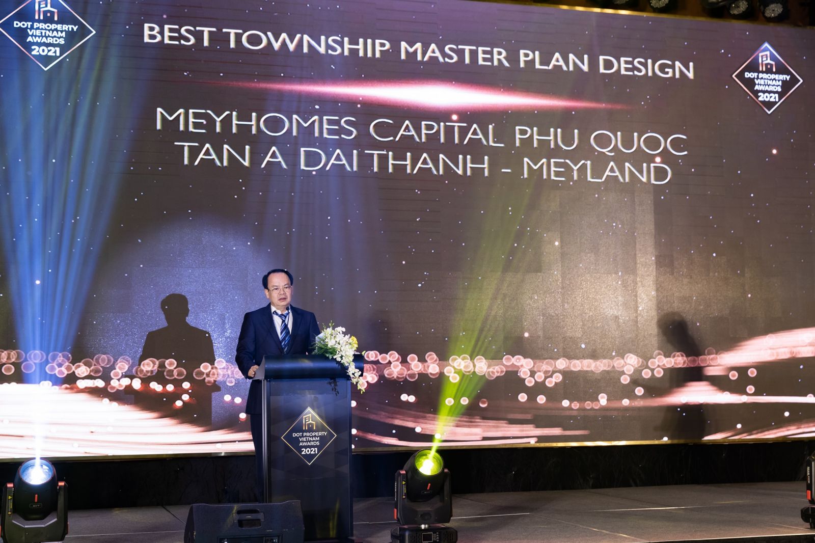 Ông Nguyễn Minh Ngọc -Phó Chủ tịch HĐQT Tập đoàn Tân Á Đại Thành phát biểu tại Lễ trao giải Dot Property Vietnam Awards 2021