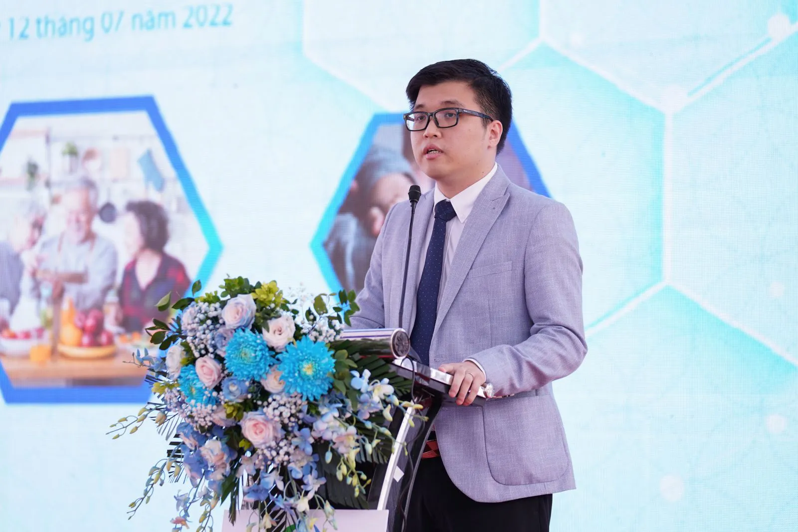 Ông Nguyễn Công Minh - Tổng Giám đốc Công ty TNHH Tổ hợp y tế Phương Đông