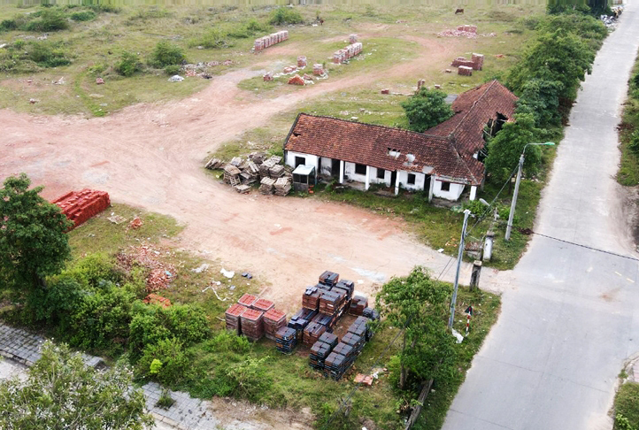 Hà Tĩnh: Loạt khu đất “vàng” bị bỏ hoang ở Thị xã Hồng Lĩnh