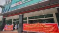 Bình Dương: Khách hàng căng băng rôn đòi công ty con của Becamex giao sổ đỏ