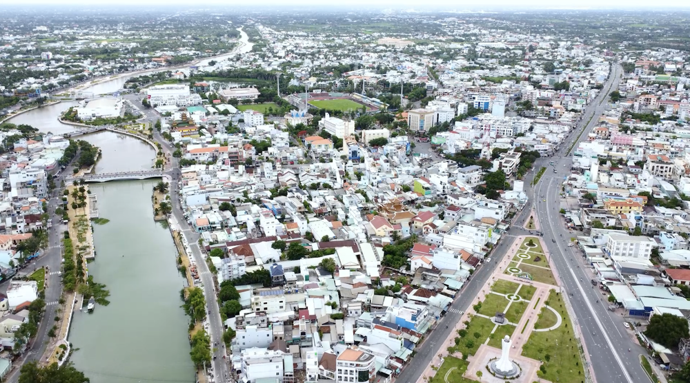 Công bố báo cáo: Phát triển đô thị và thị trường bất động sản tỉnh Long An giai đoạn 2021 – 2025, tầm nhìn đến năm 2030- Ảnh 4.