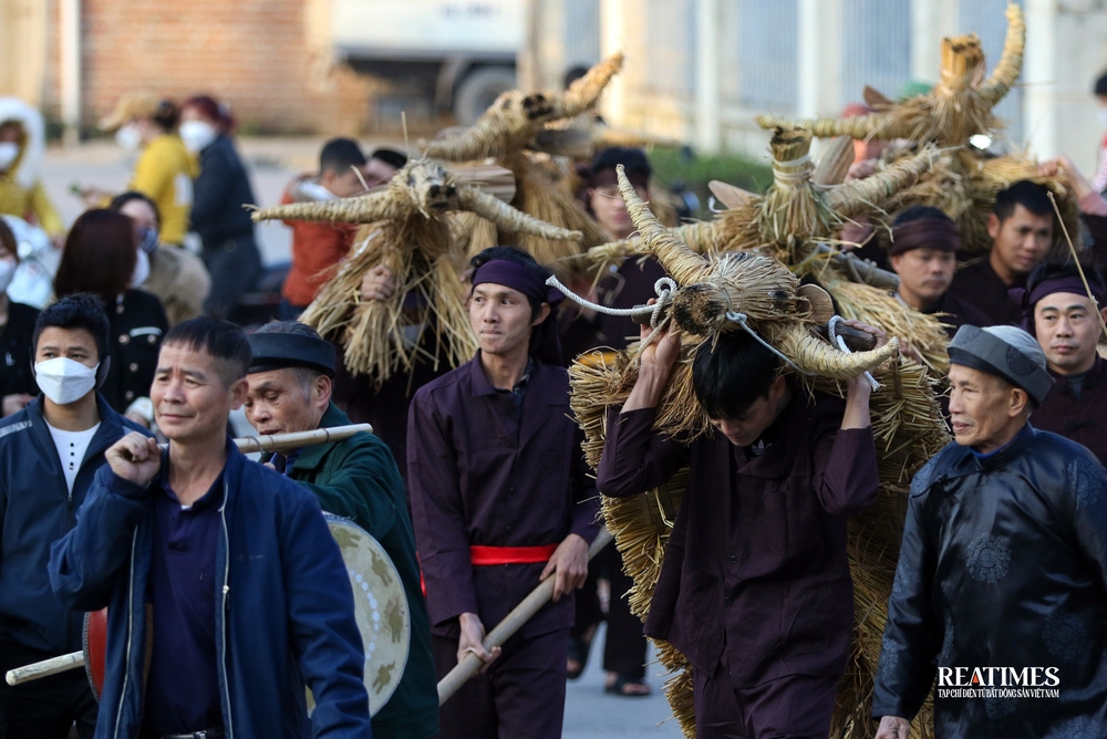 Trâu rơm, bò rạ - Lễ hội mùng 4 Tết của cư dân lúa nước- Ảnh 14.