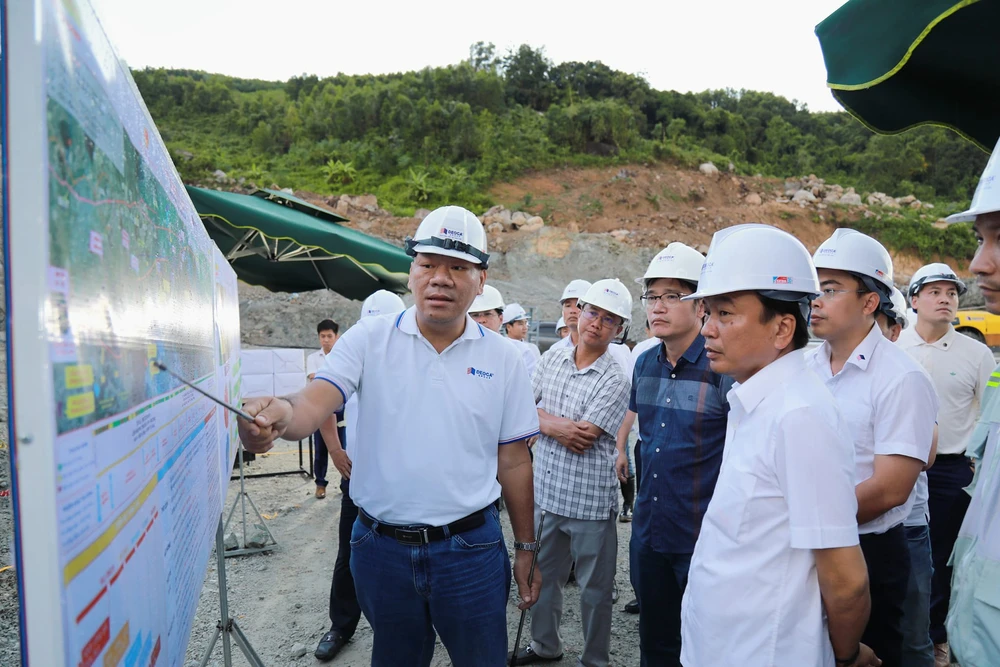 Đèo Cả và hành trình kiến tạo “đại lộ của niềm tin và khát vọng”- Ảnh 16. Đèo Cả và hành trình kiến tạo “đại lộ của niềm tin và khát vọng”- Ảnh 16.