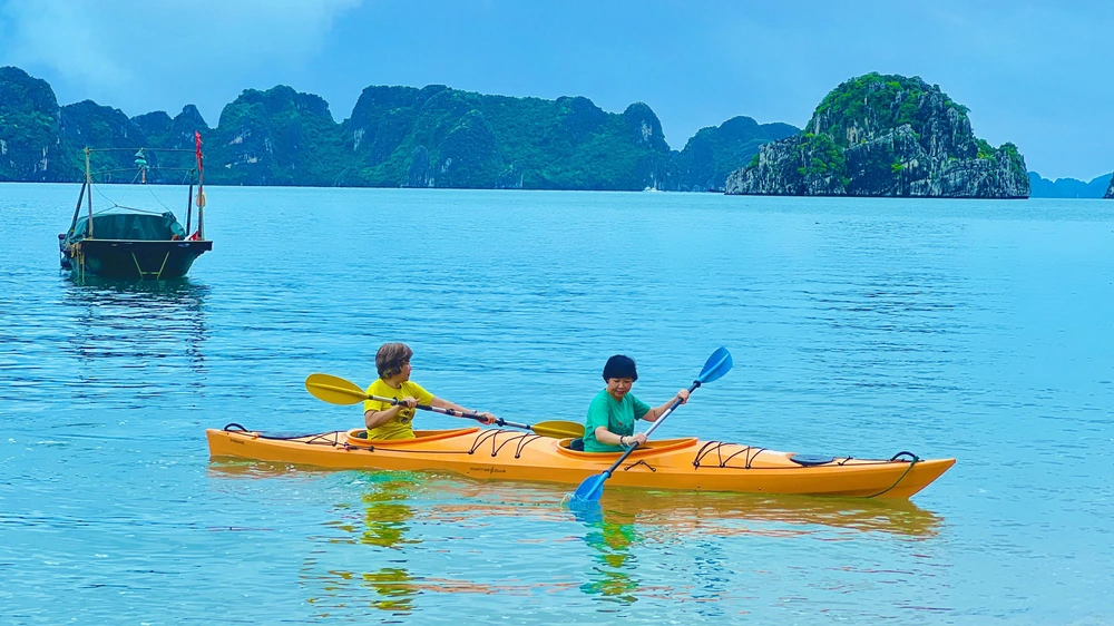 Công nghiệp văn hoá gắn với du lịch bền vững: "Đường băng" đưa Quảng Ninh thành điểm đến của toàn cầu- Ảnh 3.