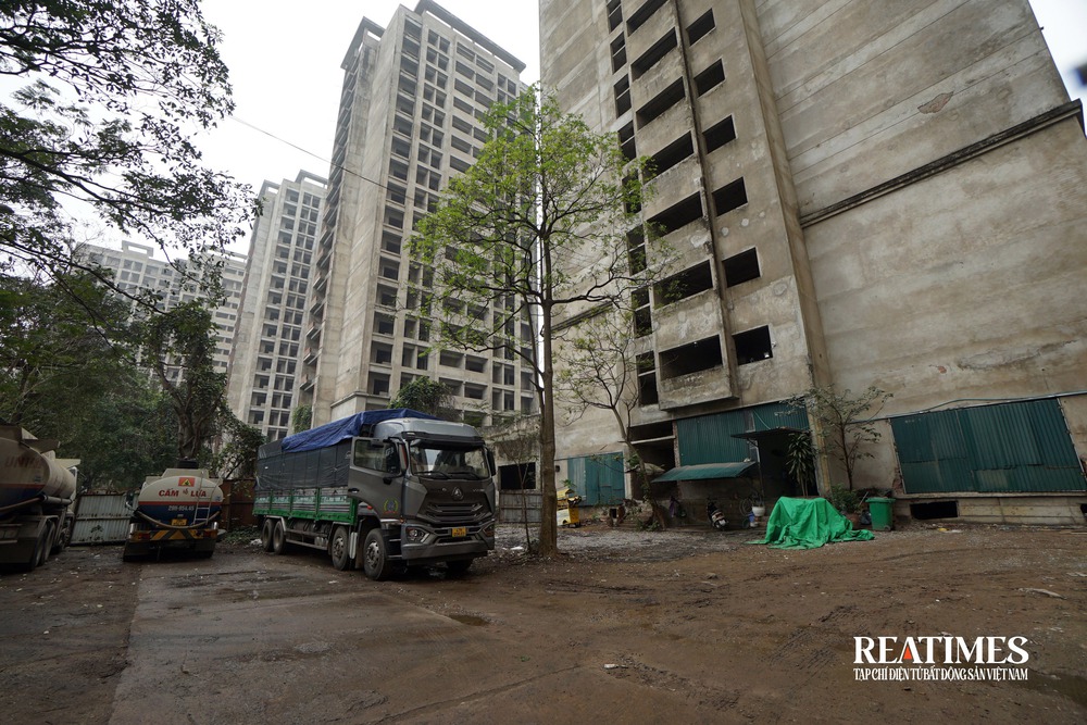 Hà Nội: Cận cảnh khu ký túc xá bỏ hoang gần 20 năm, sắp chuyển thành nhà ở xã hội- Ảnh 4.