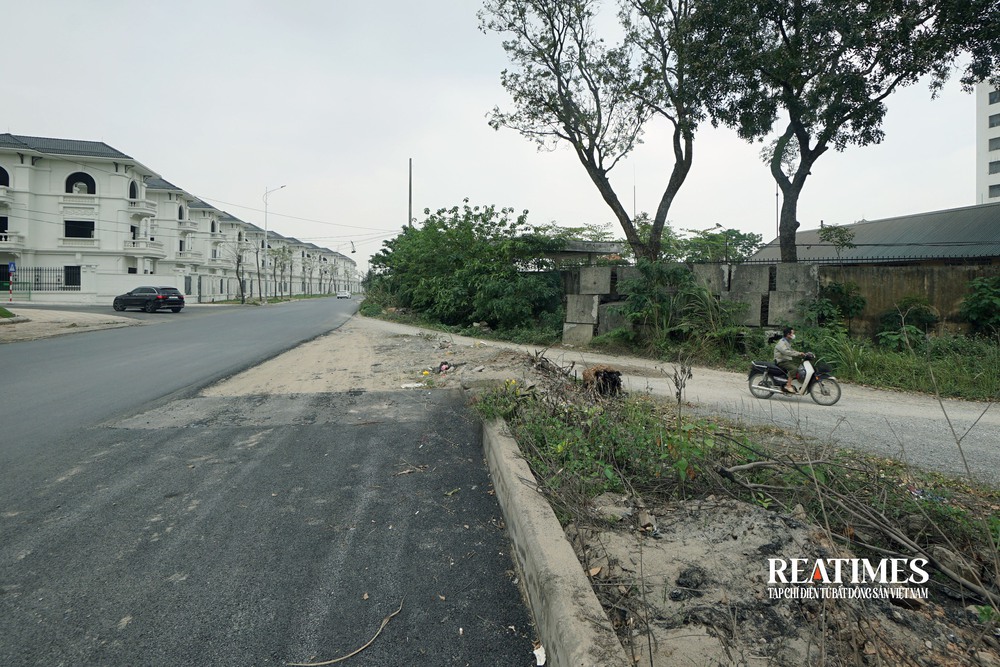 Hoài Đức (Hà Nội): Dự án đường Lại Yên - Vân Canh làm hơn 4 năm "chưa hẹn ngày về đích"- Ảnh 6. Hoài Đức (Hà Nội): Dự án đường Lại Yên - Vân Canh làm hơn 4 năm "chưa hẹn ngày về đích"- Ảnh 6.