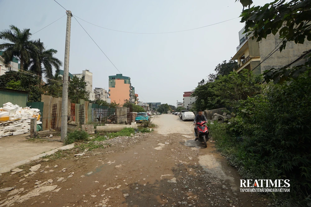 Hà Nội: Hơn 800m đường gần 10 năm vẫn chưa thi công xong?- Ảnh 2.