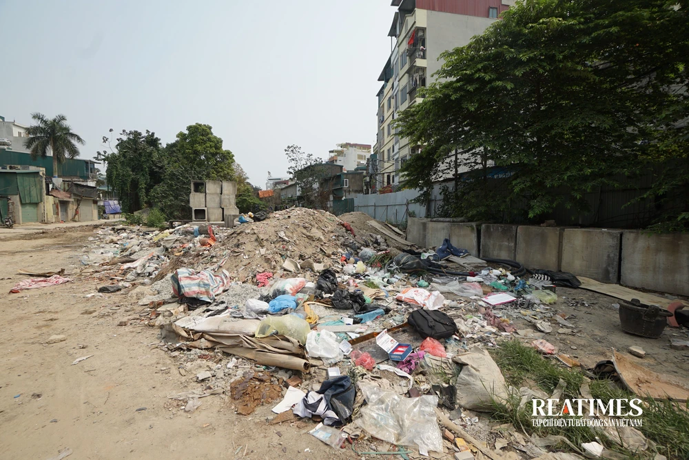 Hà Nội: Hơn 800m đường gần 10 năm vẫn chưa thi công xong?- Ảnh 3.