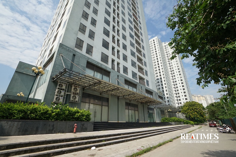 Cận cảnh khu nhà ở thương mại phục vụ tái định cư đang bỏ hoang hơn 700 căn hộ- Ảnh 11. Cận cảnh khu nhà ở thương mại phục vụ tái định cư đang bỏ hoang hơn 700 căn hộ- Ảnh 11.