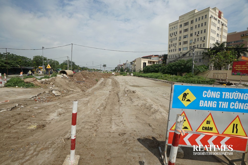 Hà Nội: Chậm tiến độ 4 năm, trục đại lộ Tây Thăng Long 10 làn xe sẽ thông xe vào tháng 10/2025- Ảnh 15. Hà Nội: Chậm tiến độ 4 năm, trục đại lộ Tây Thăng Long 10 làn xe sẽ thông xe vào tháng 10/2025- Ảnh 15.