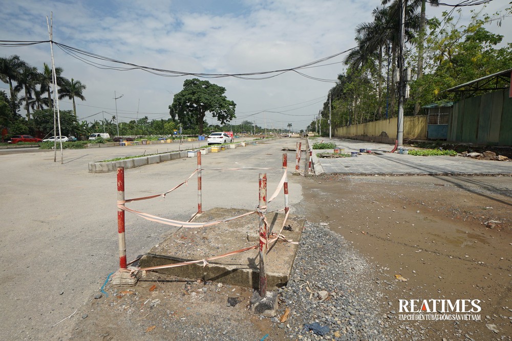 Hà Nội: Chậm tiến độ 4 năm, trục đại lộ Tây Thăng Long 10 làn xe sẽ thông xe vào tháng 10/2025- Ảnh 21. Hà Nội: Chậm tiến độ 4 năm, trục đại lộ Tây Thăng Long 10 làn xe sẽ thông xe vào tháng 10/2025- Ảnh 21.