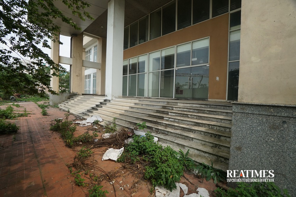 Hà Nội: Khu tái định cư Xuân La bỏ hoang nhiều năm được rao bán 60 triệu đồng/m2- Ảnh 11. Hà Nội: Khu tái định cư Xuân La bỏ hoang nhiều năm được rao bán 60 triệu đồng/m2- Ảnh 11.