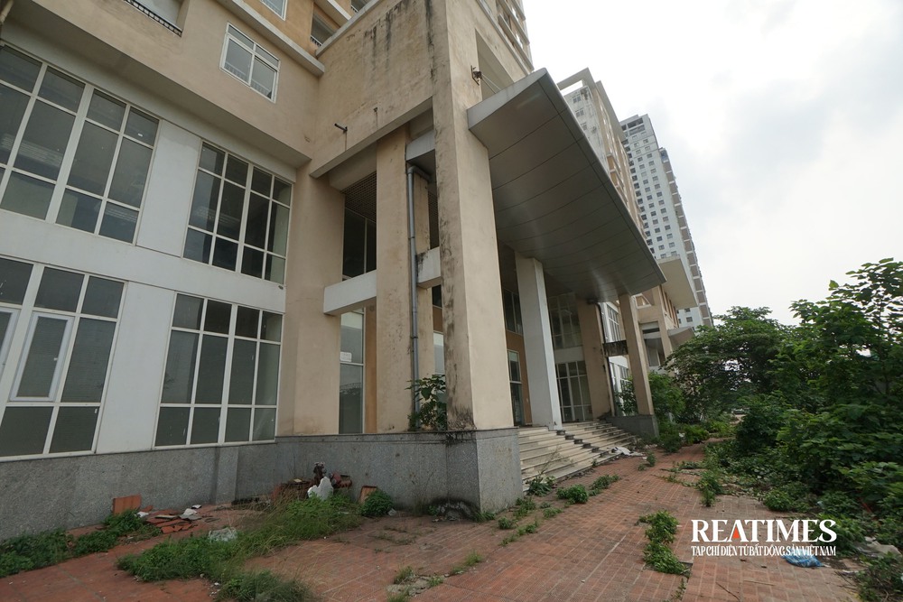 Hà Nội: Khu tái định cư Xuân La bỏ hoang nhiều năm được rao bán 60 triệu đồng/m2- Ảnh 14. Hà Nội: Khu tái định cư Xuân La bỏ hoang nhiều năm được rao bán 60 triệu đồng/m2- Ảnh 14.