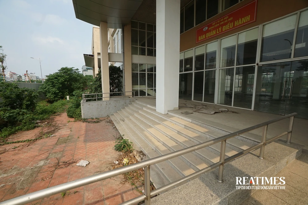 Hà Nội: Khu tái định cư Xuân La bỏ hoang nhiều năm được rao bán 60 triệu đồng/m2- Ảnh 16. Hà Nội: Khu tái định cư Xuân La bỏ hoang nhiều năm được rao bán 60 triệu đồng/m2- Ảnh 16.