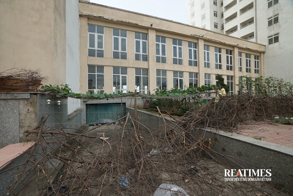 Hà Nội: Khu tái định cư Xuân La bỏ hoang nhiều năm được rao bán 60 triệu đồng/m2- Ảnh 29. Hà Nội: Khu tái định cư Xuân La bỏ hoang nhiều năm được rao bán 60 triệu đồng/m2- Ảnh 29.